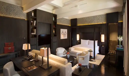 Waldorf Astoria Beijing hutong-courtyard-suite-living-room