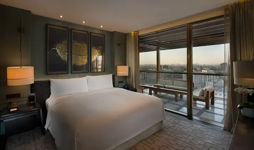 Waldorf Astoria Beijing king-premier-terrace-suite