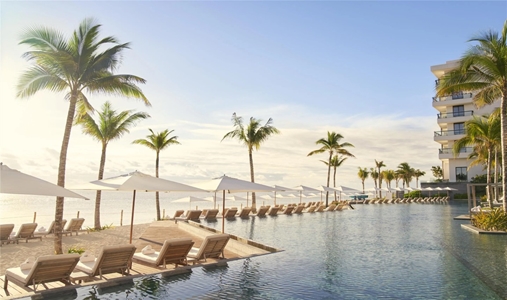 Waldorf Astoria Cancun - Swimming Pool - Book on ClassicTravel.com