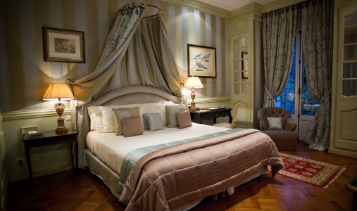 Villa Gallici-classictravel.com-virtuoso-Room