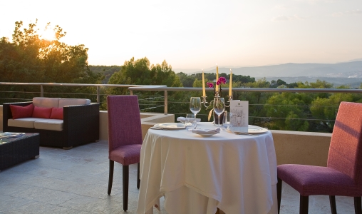 Le Mas Candille-Virtuoso-Classictravel.com-La Villa Candille Suite - Table on terrace