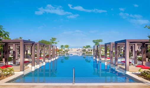 W Muscat - WET - Book on ClassicTravel.com
