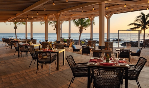 The Westin Turtle Bay Resort & Spa, Mauritius - Mystique Lounge - Book on ClassicTravel.com