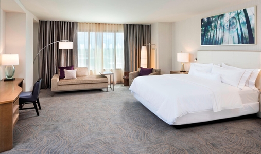 The Westin Jackson - King Corner Guest Room - Book on ClassicTravel.com