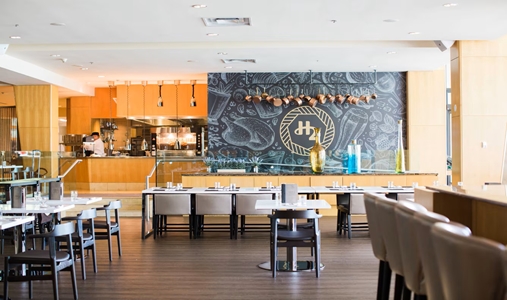 The Westin Bayshore, Vancouver - H2 Kitchen + Bar Dining - Book on ClassicTravel.com
