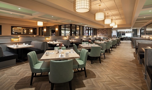 The Westin Galleria Houston - The Daily Grill Dining - Book on ClassicTravel.com