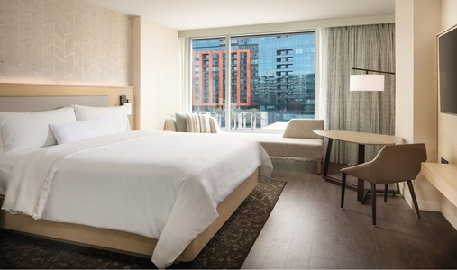 The Westin Tempe - Traditional King - Book on ClassicTravel.com