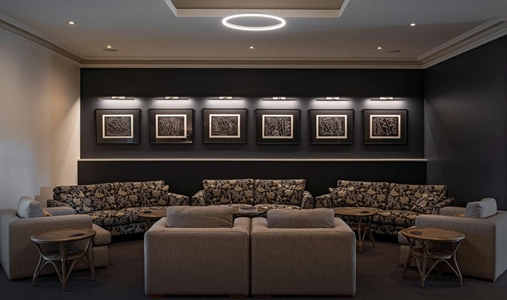 The Louise - Guest Lounge - Book on ClassicTravel.com