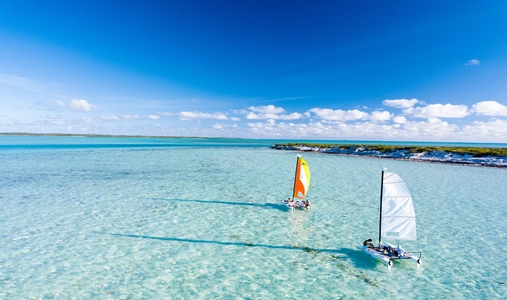Ambergris Cay - Hobie Cat Sailing - Book on ClassicTravel.com