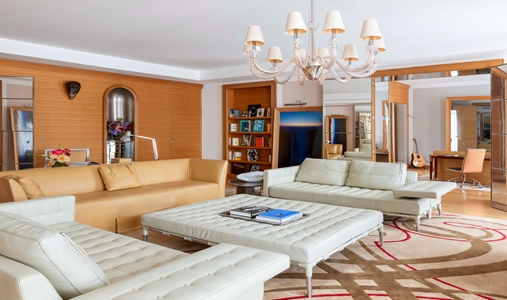 Le Royal Monceau - Raffles Paris - Living Room - Book on ClassicTravel.com