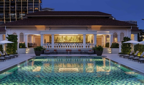 Raffles Singapore - Pool - Book on ClassicTravel.com