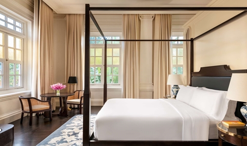 Raffles Singapore - Promenade Suite King - Book on ClassicTravel.com