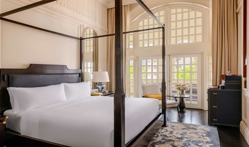 Raffles Singapore - Studio Suite King - Book on ClassicTravel.com