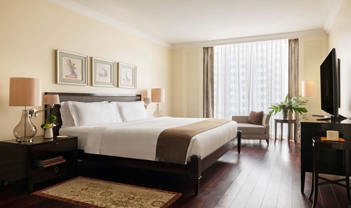 Raffles Makati - Artists Suite - Book on ClassicTravel.com