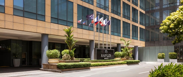 Raffles Makati - Entrance - Book on ClassicTravel.com