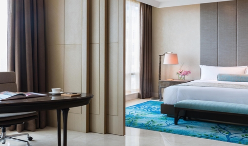 Raffles Jakarta - Signature King Room - Book on ClassicTravel.com