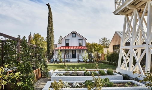 The Inn at Mattei's Tavern - Garden - Book on ClassicTravel.com
