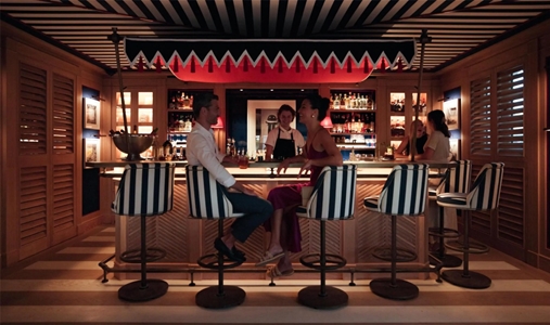 Arev St. Tropez - Q's Bar - Book on ClassicTravel.com