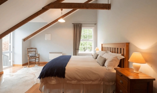 Annandale - The Stables - Book on ClassicTravel.com